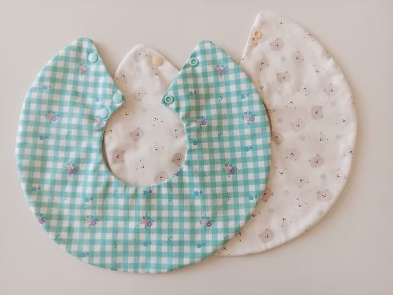 【11/14後出貨】彌月禮物 轉轉C兜  圍兜  口水巾 嬰兒圍兜 防水