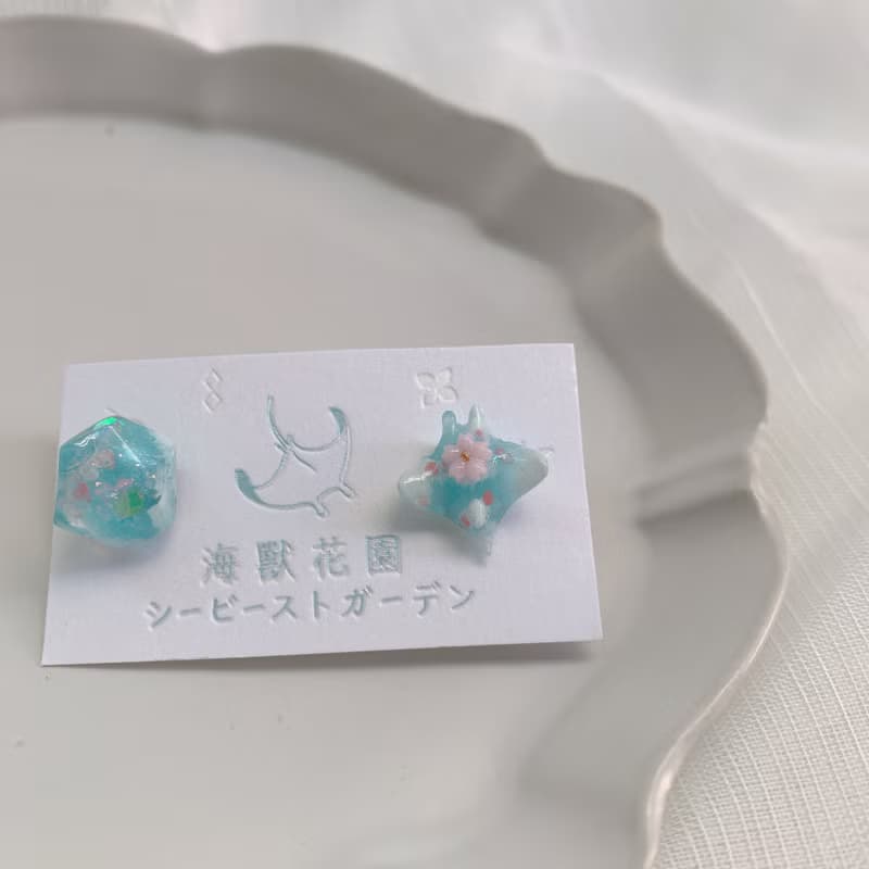 【小耳釘系列】櫻空礦石 不對稱耳環 耳針/耳夾