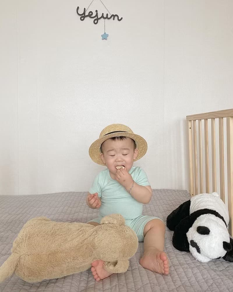 超彈力// 韓國糖果色系舒適超彈力純色暗條紋居家服套裝 Tsum Set