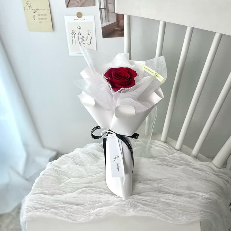 【艸弄Garden Lane Floral】公主風永生玫瑰花束-單朵