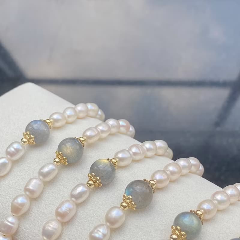 Amelia Jewelry丨飛魚述夢丨天然月光石灰月光淡水珍珠原創手鍊