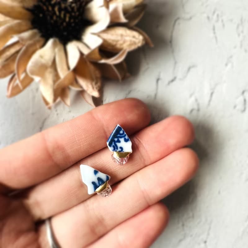 シー陶器 クラック水晶 金継ぎ ピアス イヤリング ノンホールピアス 陶器 水晶 天然石 パープル 紫 ホワイト 白 青 ブルー ゴールド 金 ギフト