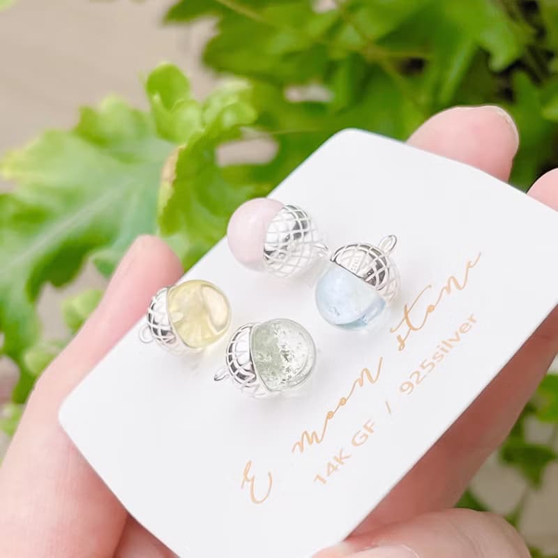 有時候假裝自己是菠蘿麵包的橡實果子 天然多寶石純銀項鍊