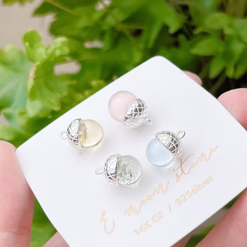 有時候假裝自己是菠蘿麵包的橡實果子 天然多寶石純銀項鍊