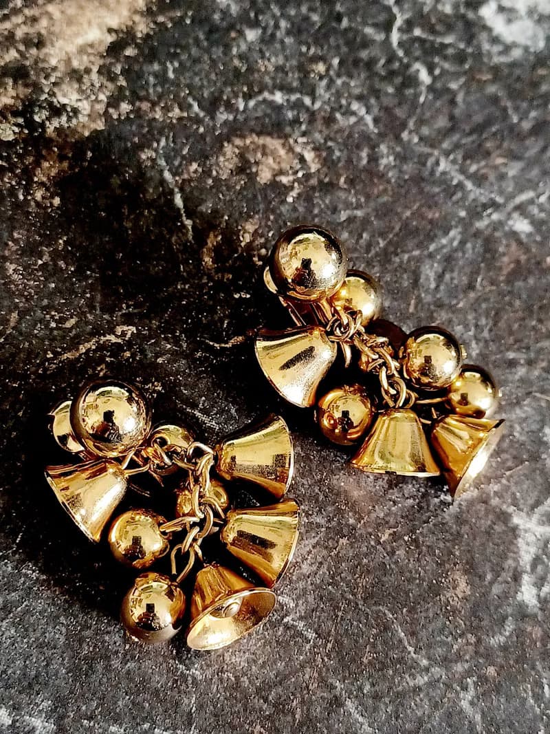 vintage jewelry  華麗金色鈴鐺  夾式耳環