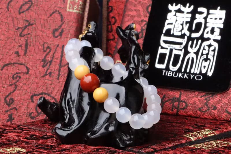 原礦白瑪瑙手珠 8mm 藍晶石隔珠 節日祝賀禮物 白玉髓手鍊 設計