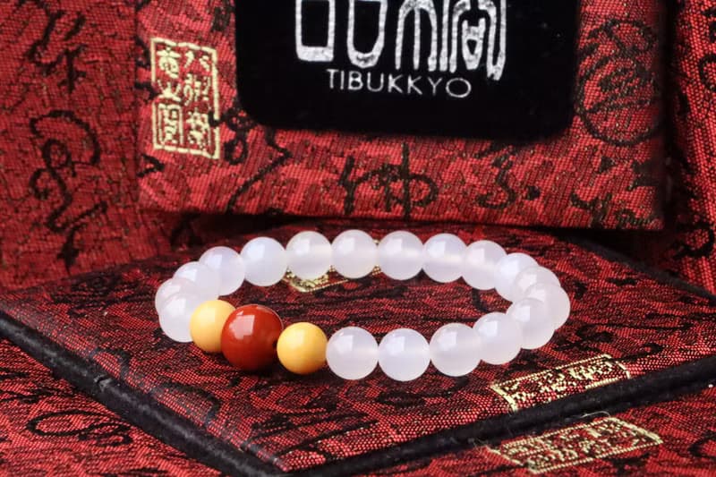 原礦白瑪瑙手珠 8mm 藍晶石隔珠 節日祝賀禮物 白玉髓手鍊 設計