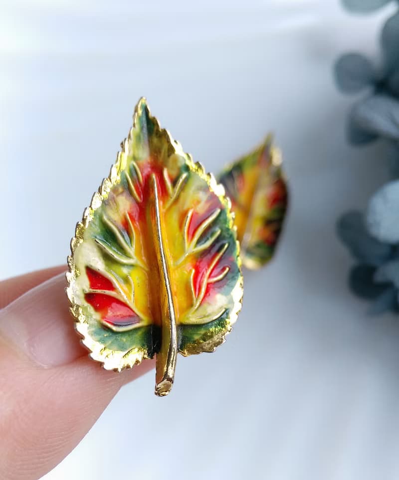 【西洋古董飾品 】秋色氣息 葉子 夾式耳環