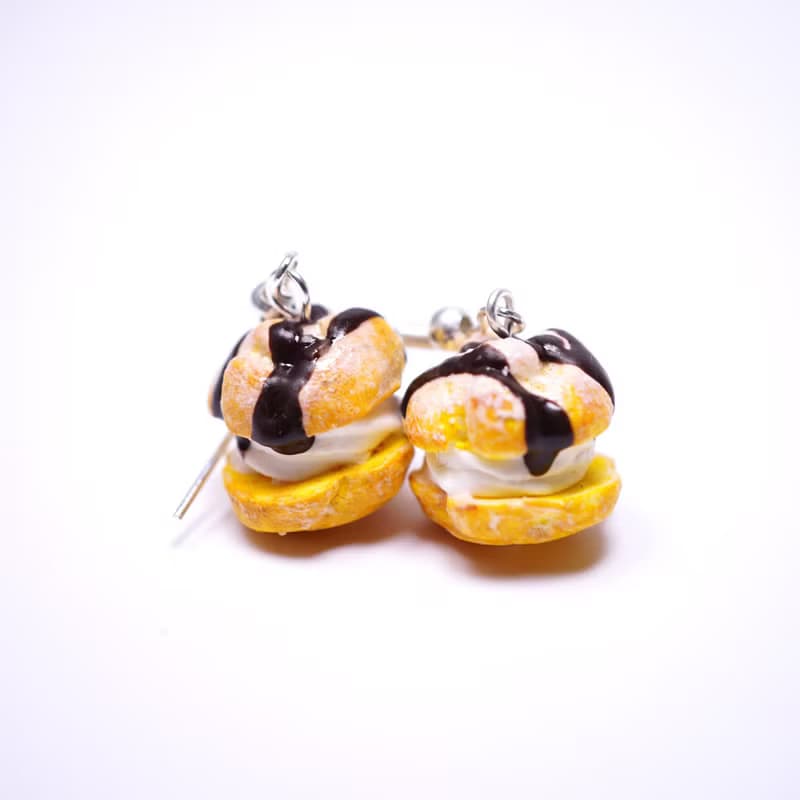 Playful Design 法式朱古力醬忌廉泡芙耳環