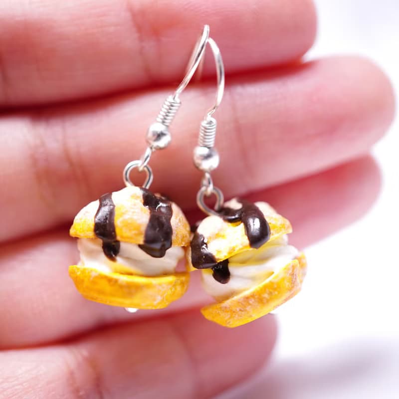 Playful Design 法式朱古力醬忌廉泡芙耳環