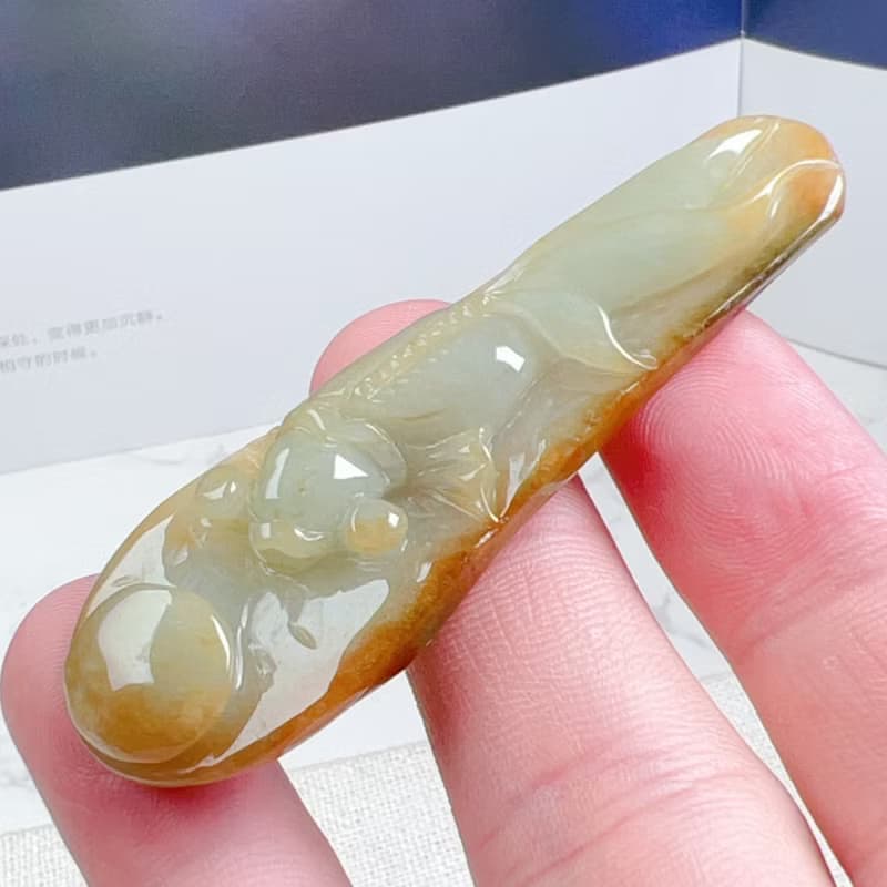【金玉滿堂】三彩翡翠巧雕金魚 | 天然緬甸玉A貨翡翠 | 送禮