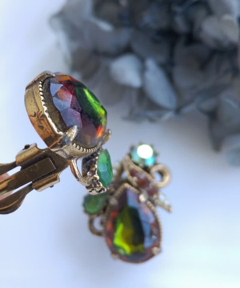 Vintage Jewelry 西洋古董飾品 FLORENZA 水滴綠鑽 夾式耳環