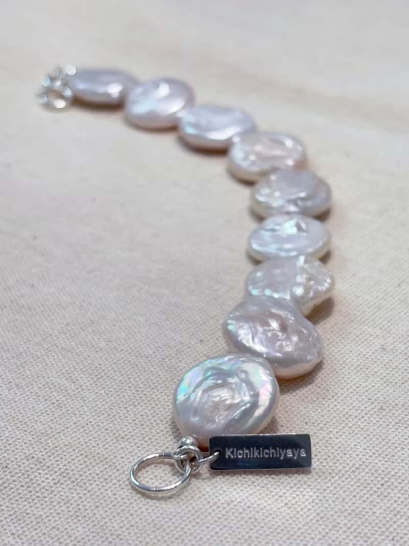 Flat Pearl Bracelet 041
