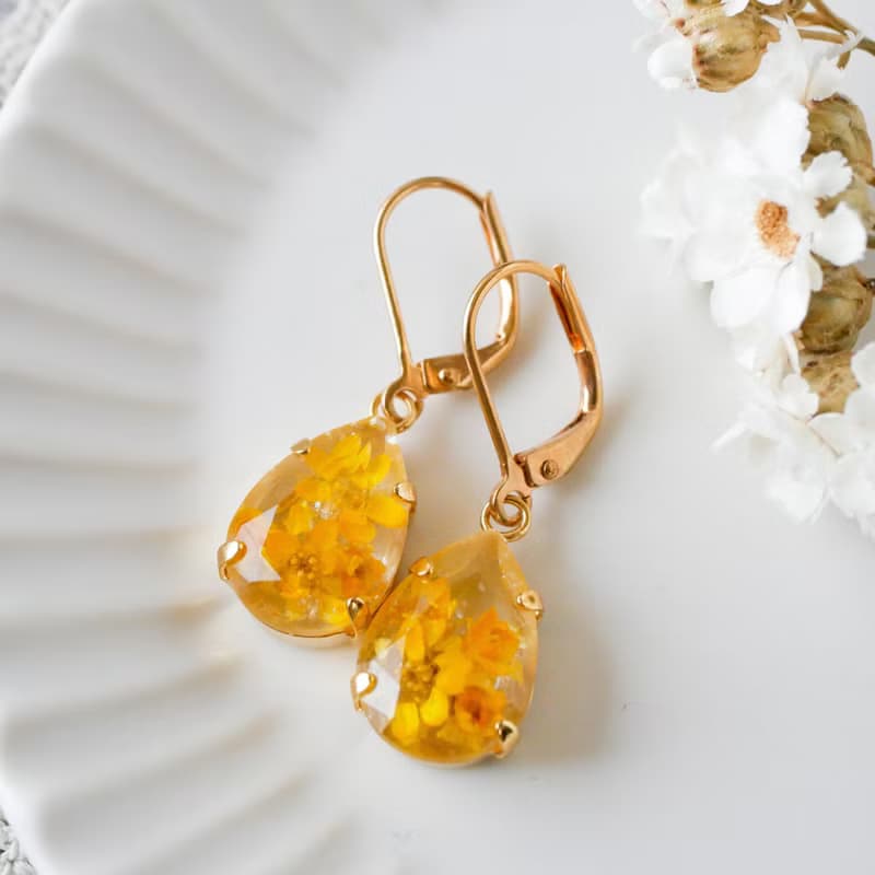 ビジュードロップ/本物のお花/ローダンセ入りピアス ・P462