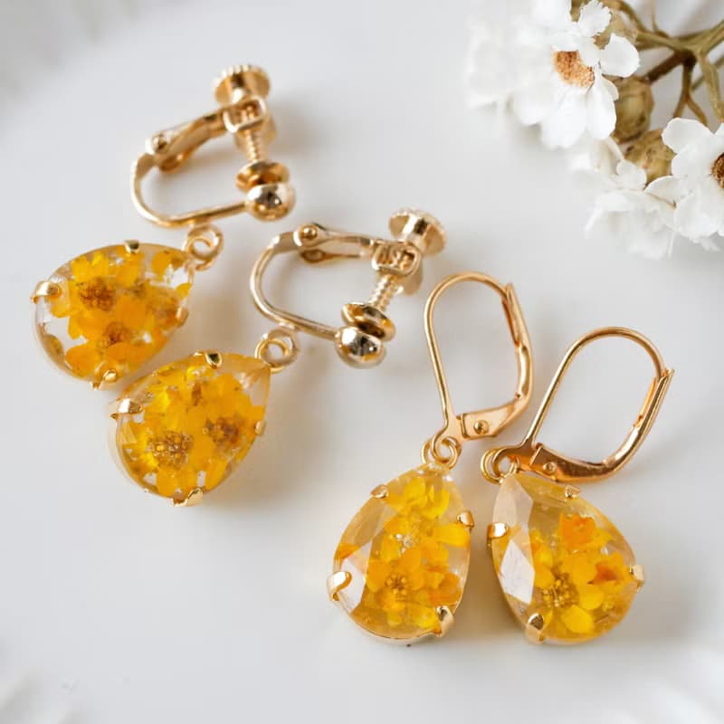 ビジュードロップ/本物のお花/ローダンセ入りピアス ・P462