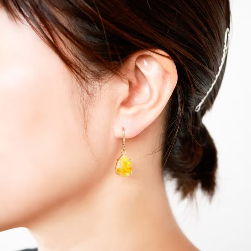 ビジュードロップ/本物のお花/ローダンセ入りピアス ・P462