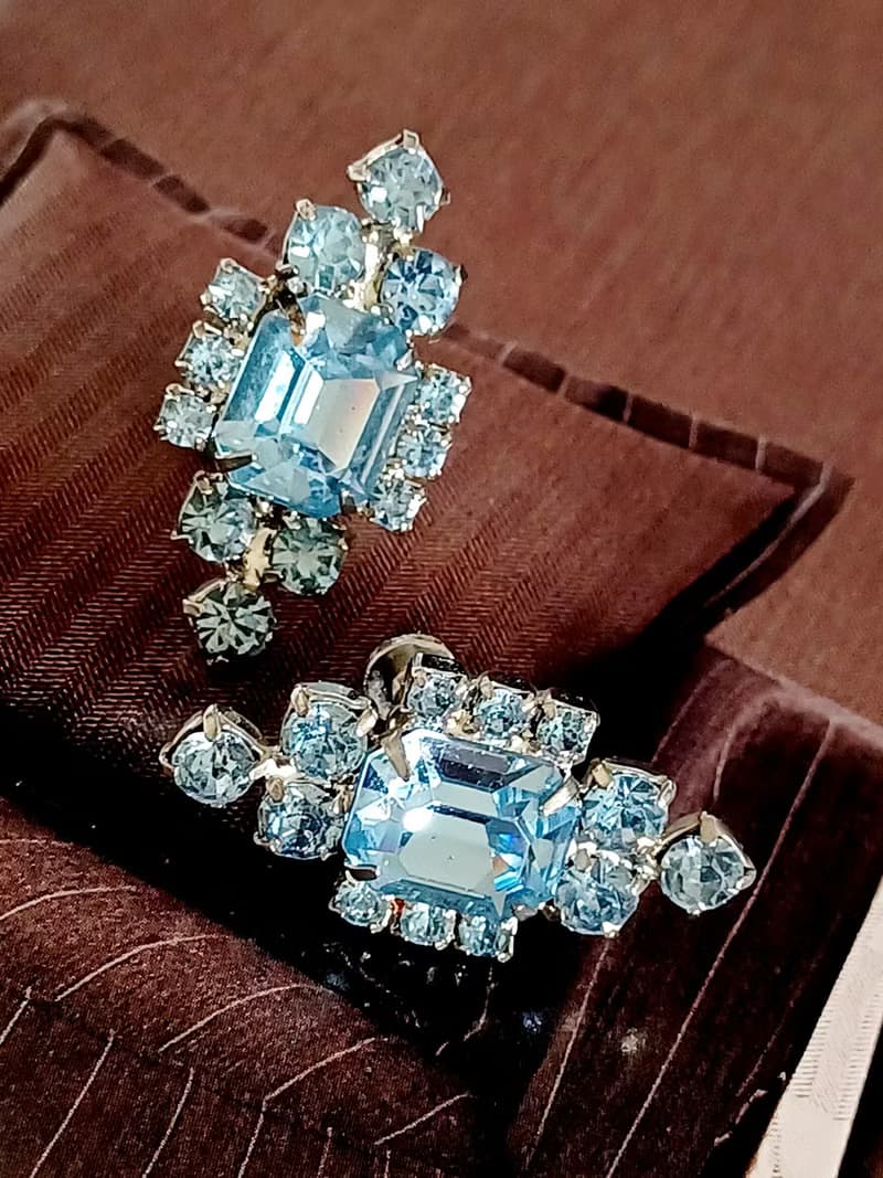 vintage jewelry  高雅氣質款淡藍萊茵 夾式耳環