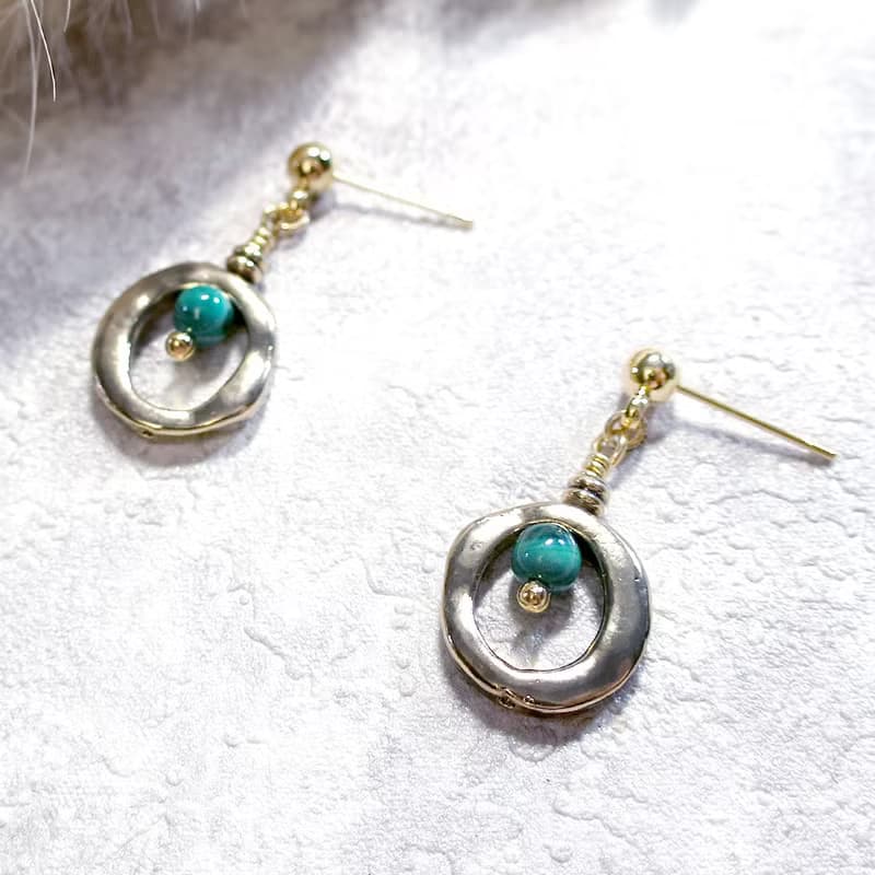 VIIART。小圈圈-孔雀綠。復古金孔雀石耳環-可改夾式