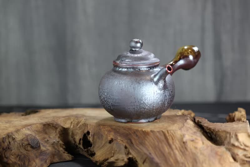 【送禮好物】220ml 柴燒落灰 側把茶壺 鶯歌名家葉敏祥手作