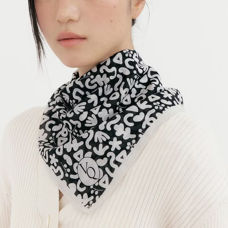 【Ven & Qu】黑色花瓣銀蓮棉絲方巾 51×51 cm