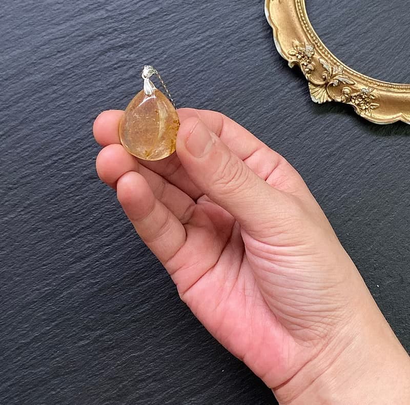 天然帶彩金髮晶 | 招財旺運 旺事業 七月保平安 | 925鈦鋼項鍊
