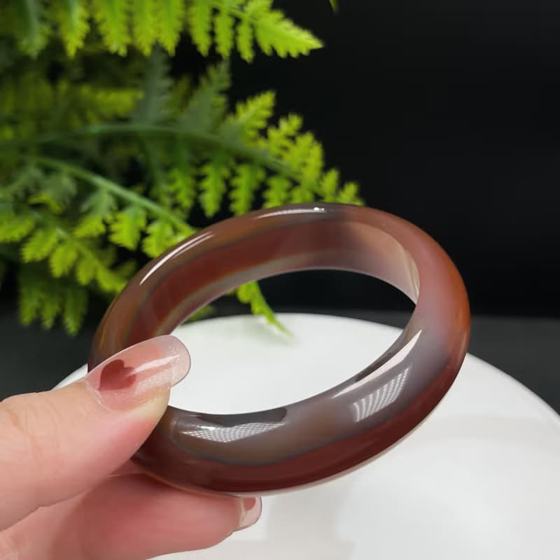 優質 馬達加斯加漸變紅瑪瑙手鐲 58MM 冰潤千層海浪紋 熱情喜慶