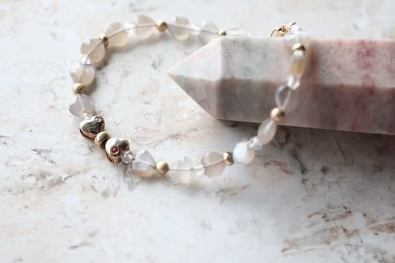 Journal-雙結之心 (銀光橙月光石)自留款蝴蝶結愛心925銀鍍金手鍊