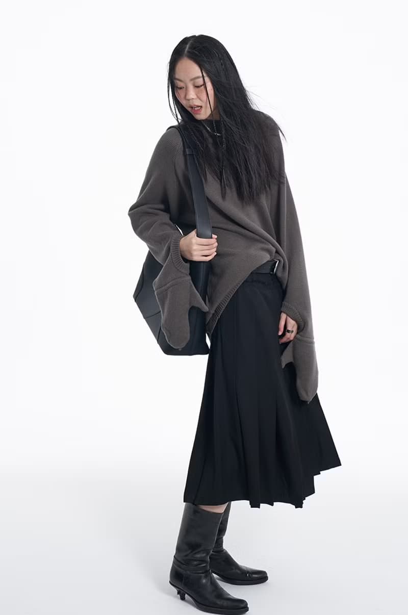 CONTINUE 手套連帽刺繡毛衣