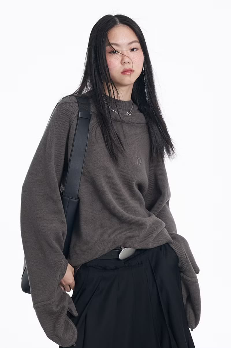 CONTINUE 手套連帽刺繡毛衣