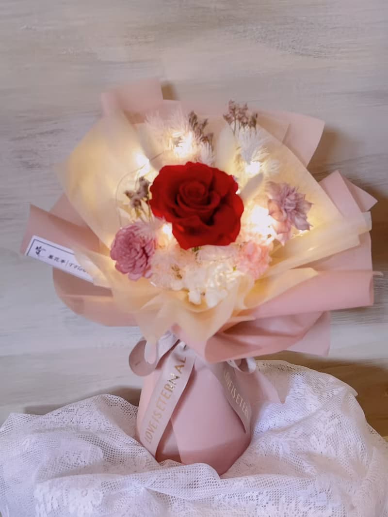 永生花束/紅色玫瑰花