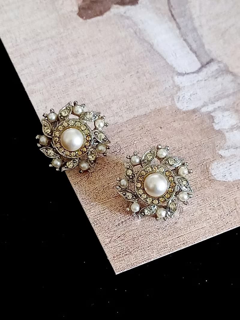 vintage jewelry  氣質珍珠萊茵花卉 夾式耳環