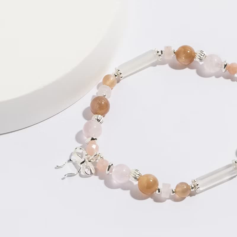浪漫少女 |  粉歐泊 太陽石 S925純銀 | 蝴蝶結水晶手鍊