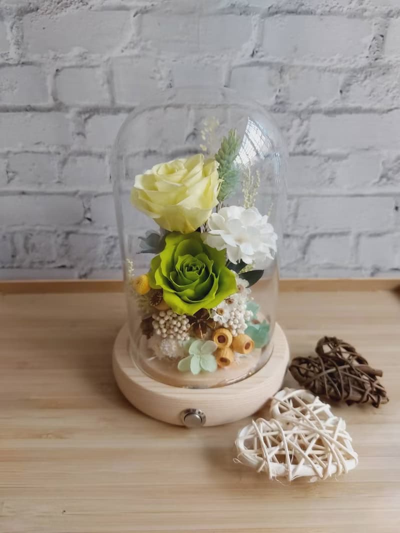 永生花玻璃罩.花盅小夜燈 祝賀花禮 生日.情人節.母親節.畢業