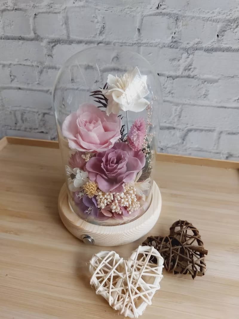 永生花玻璃罩.花盅小夜燈 祝賀花禮 生日.情人節.母親節.畢業