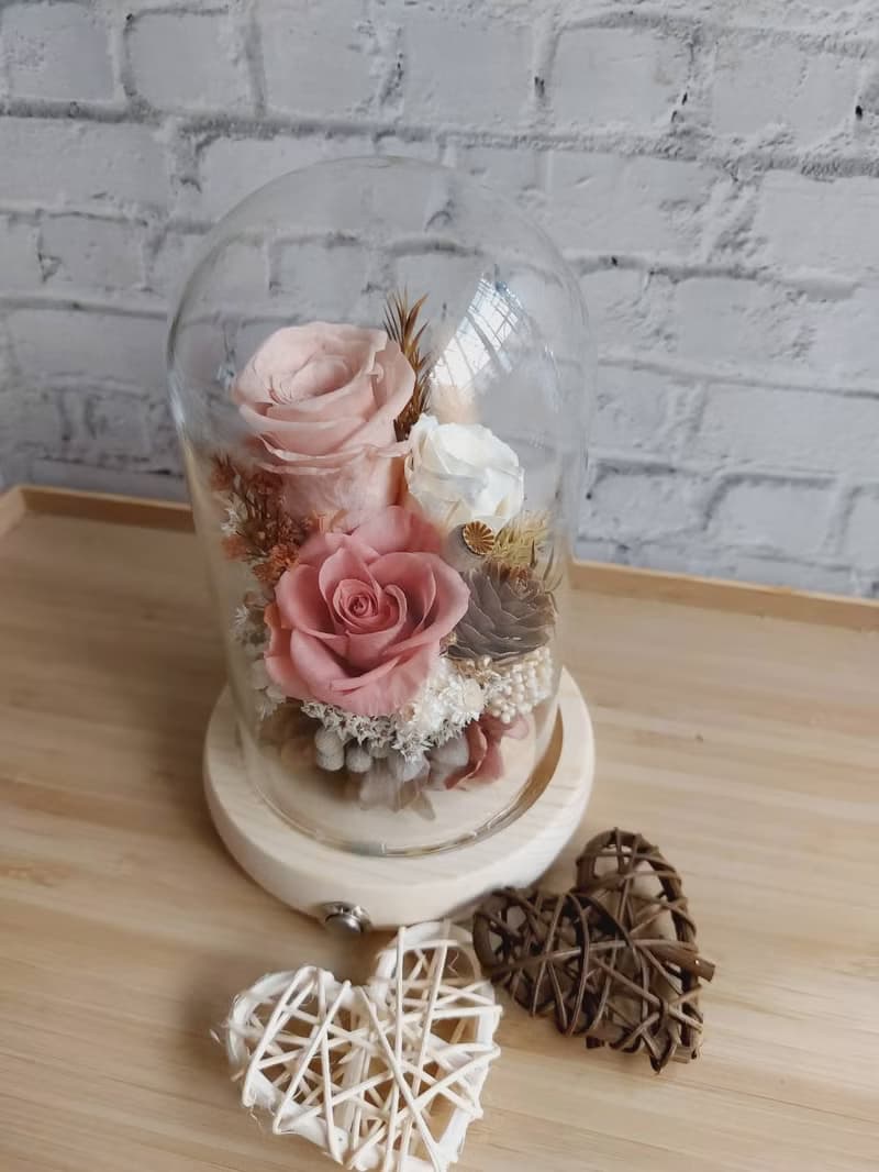 永生花玻璃罩.花盅小夜燈 祝賀花禮 生日.情人節.母親節.畢業