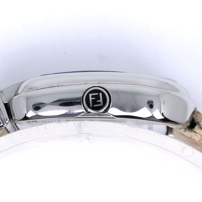 【日本直送】フェンディ FENDI ビーフェンディ 腕時計 3800L SS × レザー ピンク クオーツ アナログ表示 ピンクシェル文字盤 レディース【中古】