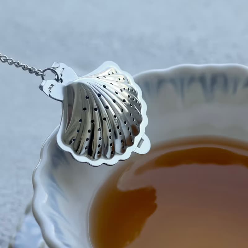 日本【SALUS 佐藤金屬】Tomiwoody 懸掛式濾茶器-貝殼