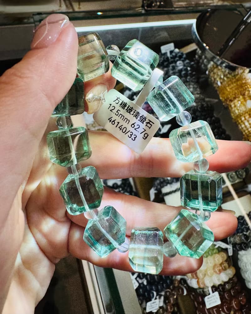 薄荷綠糖塊玻璃透螢石12.5mm62.7g水晶平衡身心靈舒緩壓力暖宮