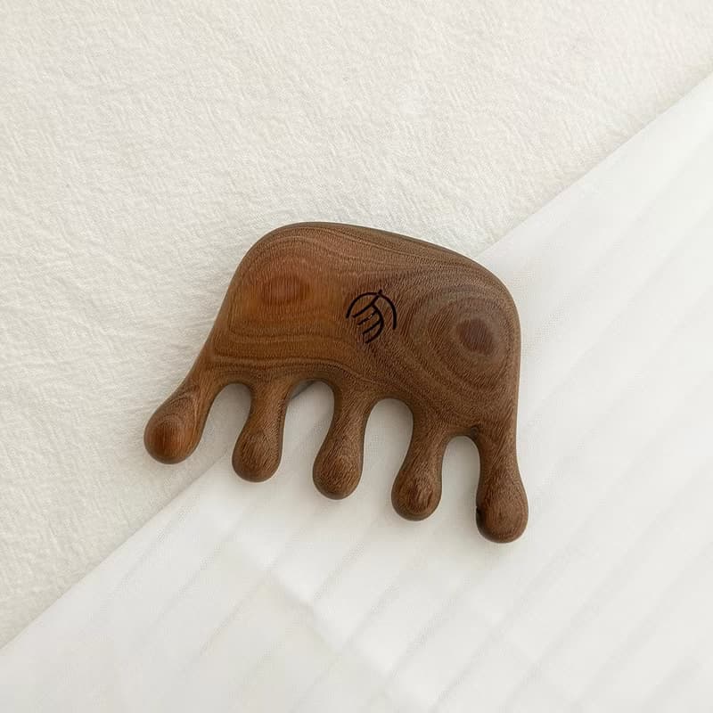 【快速出貨】明星商品 1+1經典組合(覺醒萬用精華油+按摩木梳)