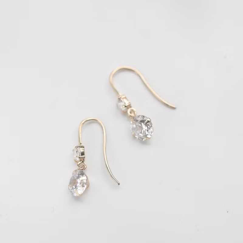 14K 四爪鑽墜耳針耳環