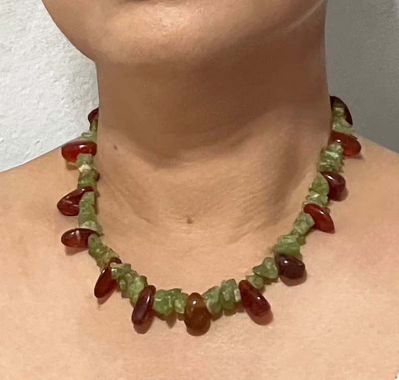Peridot and Agate  minimalist healing gemstone Necklace 給媽媽的幸運石項鍊