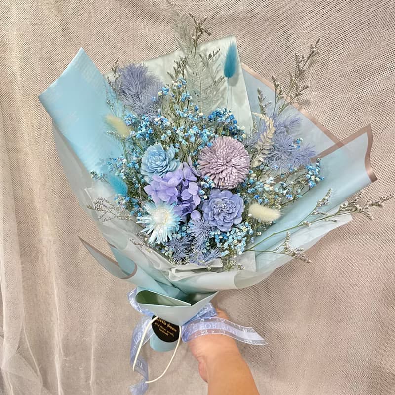 | 小夢境花藝 | 索拉玫瑰花 滿天星 中型乾燥花束 情人節乾燥花束