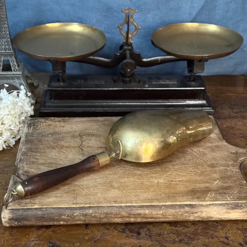 50726-迷人法國古董木柄黃銅大鏟