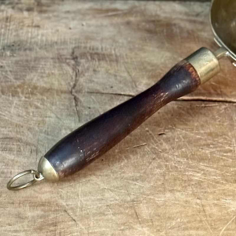 50726-迷人法國古董木柄黃銅大鏟