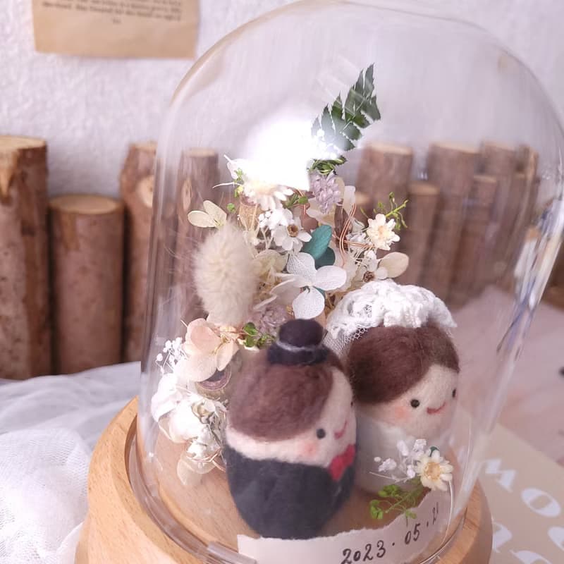乾燥花藍牙喇叭 | 羊毛氈新郎新娘 : 森林綠_2025結婚禮物首選
