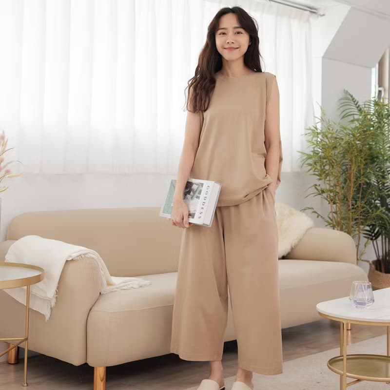 UMORFIL膠原蛋白氣球修身無袖上衣-共3色