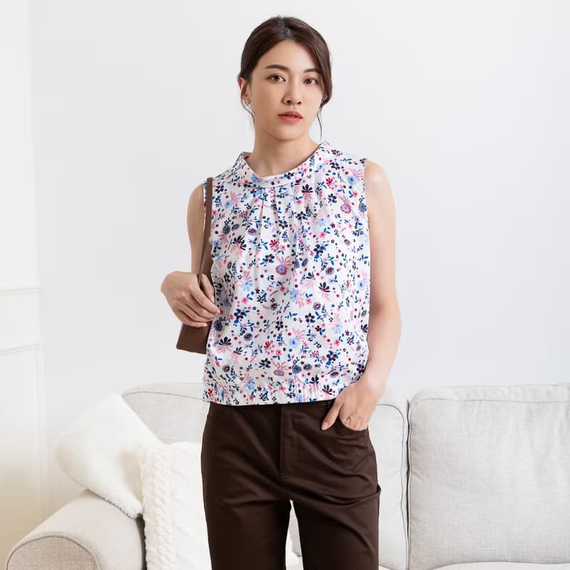 【MEDUSA】小立圓領粉藍小花背心上衣(M-XL) | 女休閒上衣