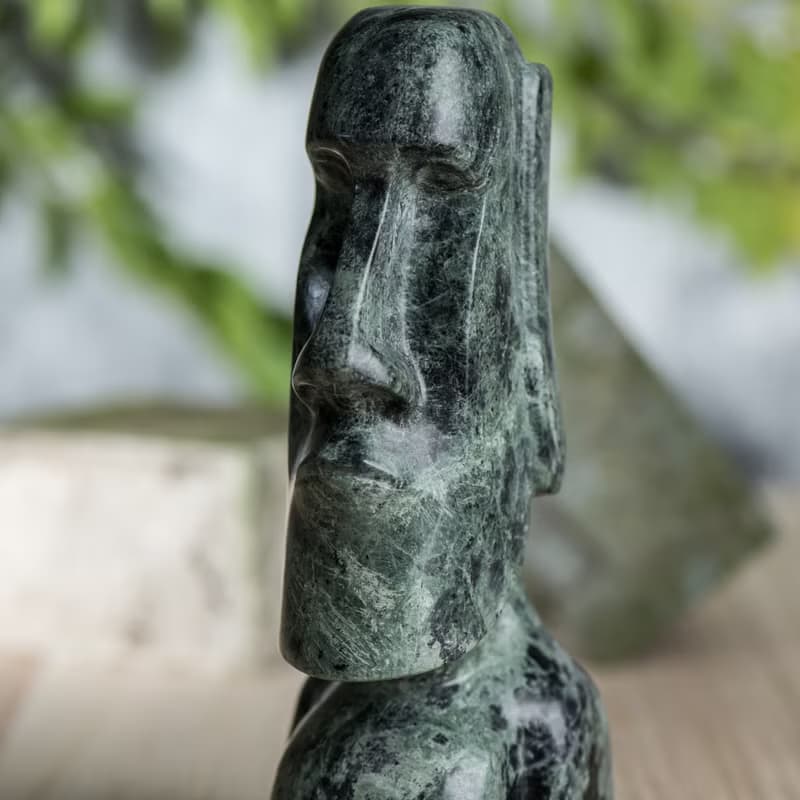 大理石摩艾像