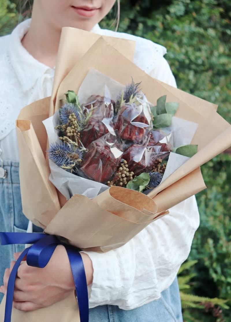 - 可麗露花束 - 乾燥花 x 甜點 花束 (台中可自取)