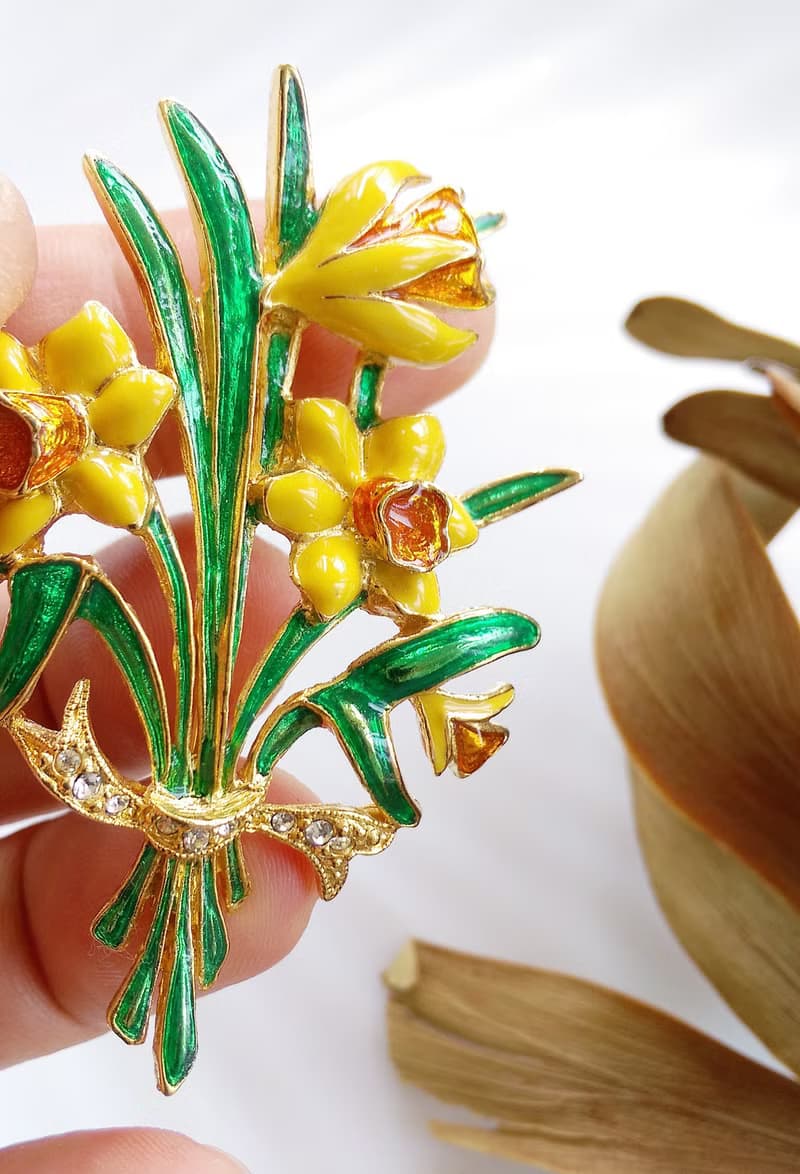 【美國西洋古董飾品】JOAN RIVERS  琺瑯花卉 花束 別針  胸針